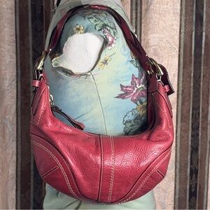 Coach Y2K Pink Leather Soho Dylan Crescent Shaped Shoulder Bag Gold Hardware